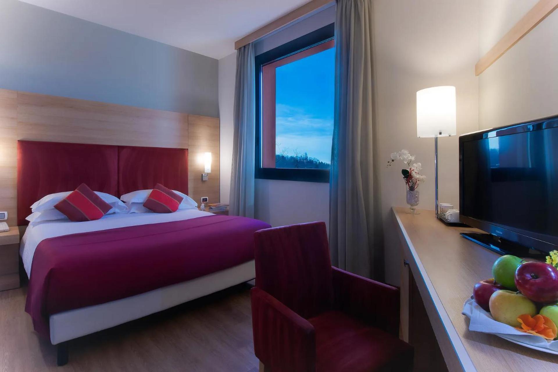 Dolce By Wyndham Milan Malpensa Hotel Somma Lombardo Exterior photo